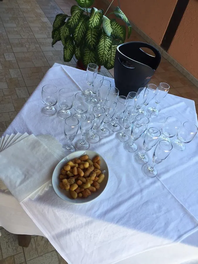 Hotel La Vela فاليدوريا إيطاليا