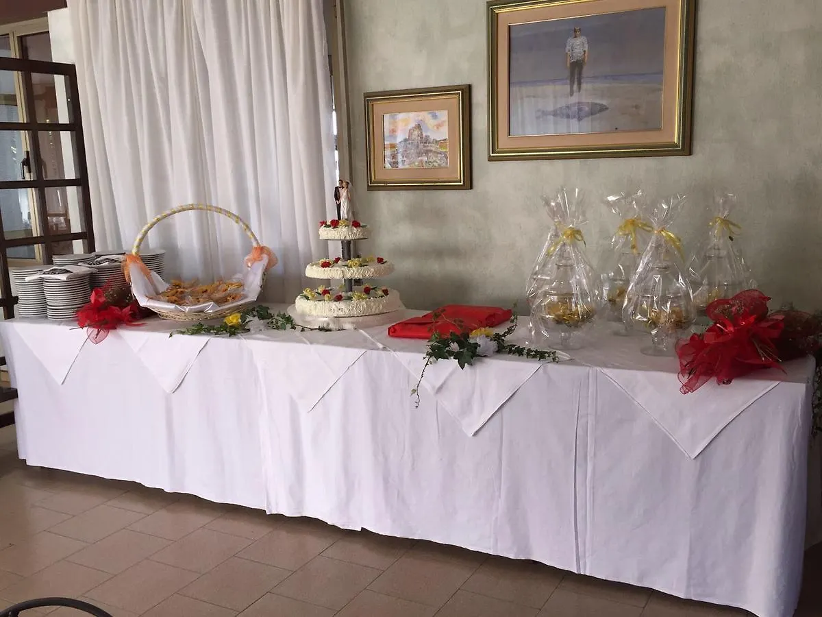 Hotel La Vela فاليدوريا