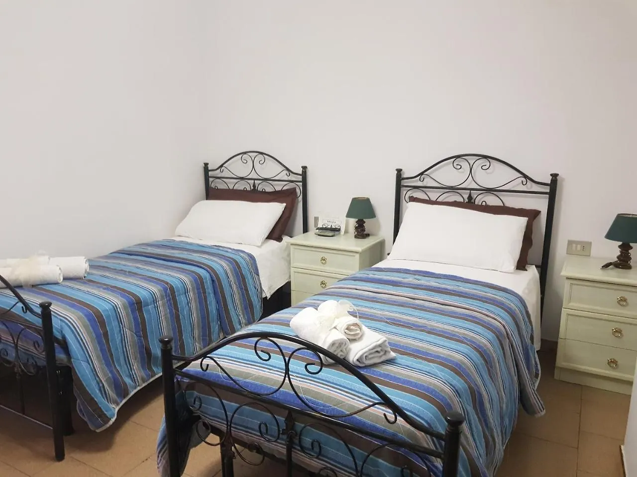 Hotel La Vela فاليدوريا